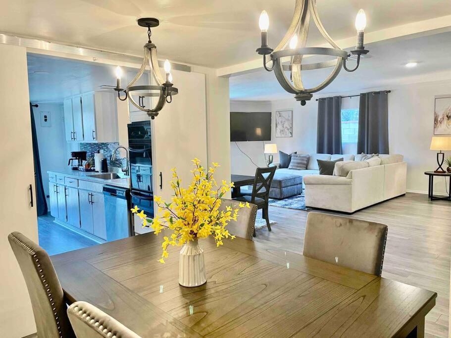 Glendora Pool Home Retreat Екстериор снимка